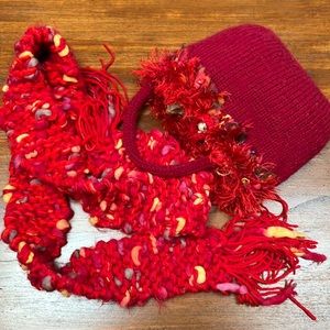 Set of 2:knitted felted mini purse w/confetti/red eyelash trim. Scarf w/confetti